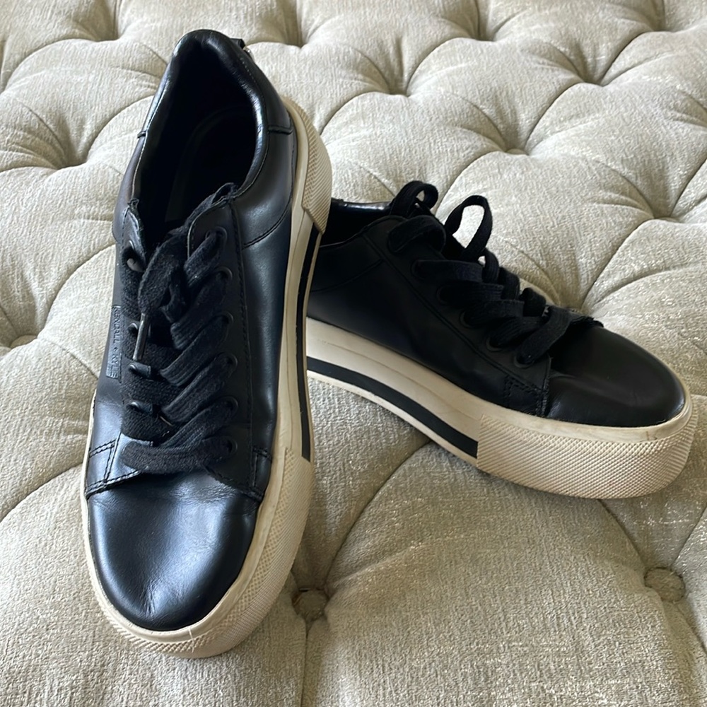 Kendall & Kylie Black Sneakers Trainers 8.5